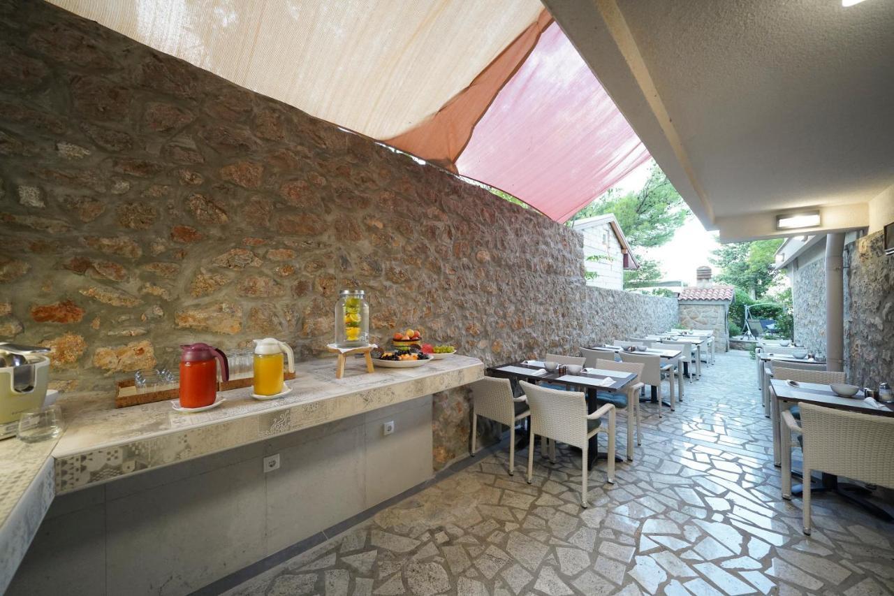 Villa Vicko Starigrad Paklenica Esterno foto