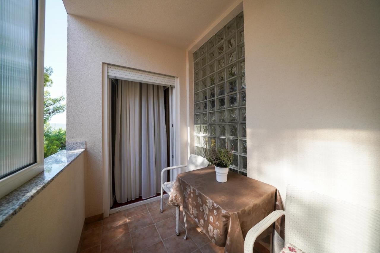 Villa Vicko Starigrad Paklenica Esterno foto